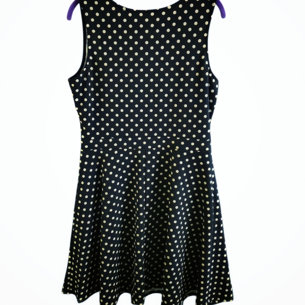 Gilli Black And White Polka Dot Sleeveless Dress. Size L-XL. - Picture 2 of 7